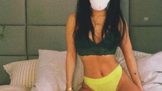 Порнозвезда дари хонорара си за борбата с коронавируса СНИМКА 18+
