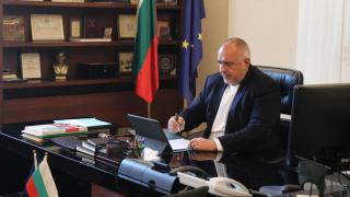 МС реши: Купуваме 30 000 теста за COVID-19, взимаме респиратори от Китай
