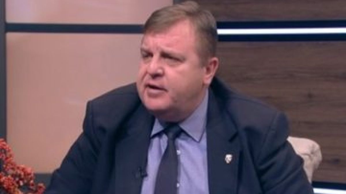 Каракачанов с първи коментар за СНИМКАТА в парка