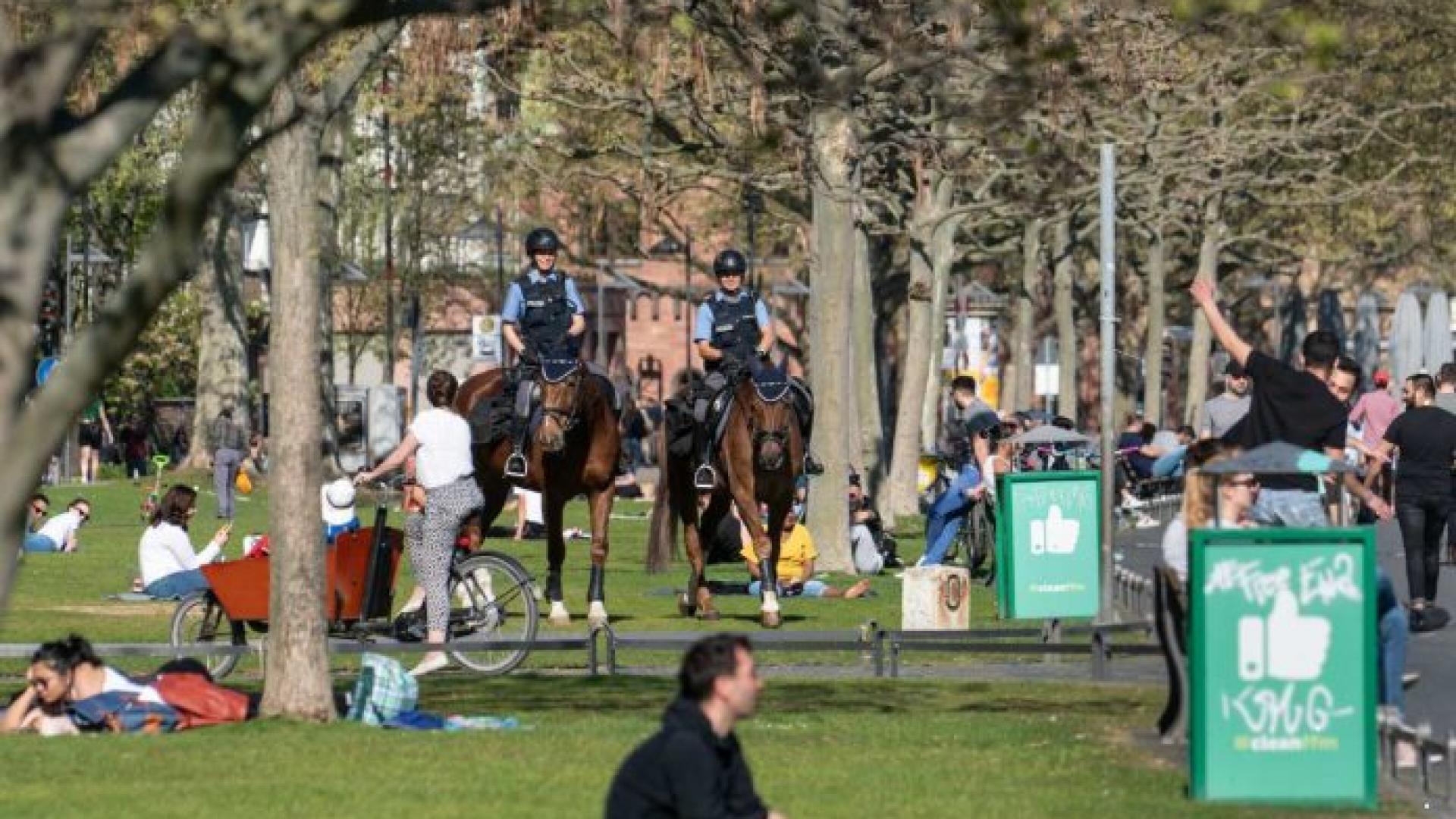 Германците се разбунтуваха срещу падането на карантината