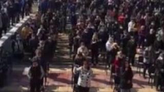 Пастор събра на литургия цели тумби в циганската махала в Самоков