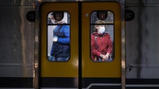 Какво е "стаден имунитет" и защо се препъна с COVID-19?