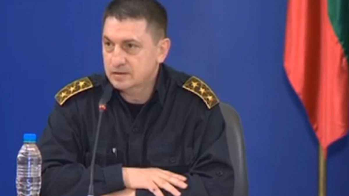 БЛИЦ TV: Полицията няма да допусне безцелно движение на хора и автомобили из страната, ето как        