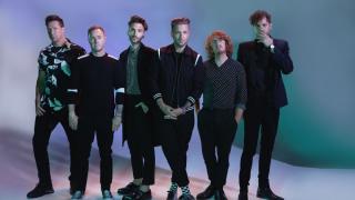 Как хора от цял свят прекарват дните си вкъщи показват OneRepublic ВИДЕО