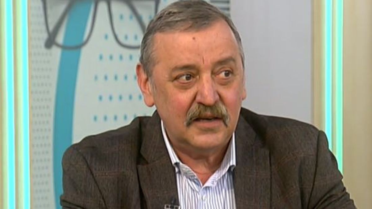 Проф. Тодор Кантарджиев мрачно: Вече се изкачваме по кривата на заболеваемостта ВИДЕО