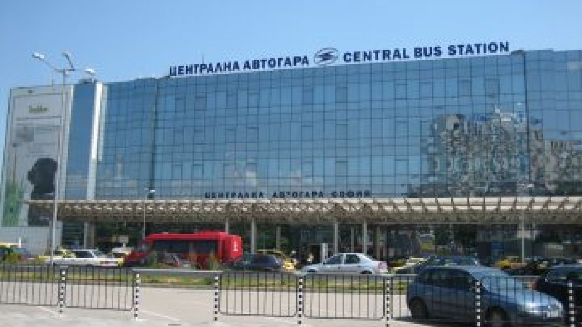 COVID-19 затвори Централна автогара в София