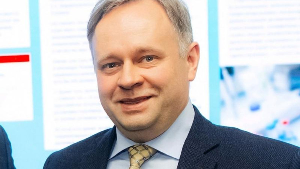 Руски професор е описал сценария за изкуствен произход на коронавируса
