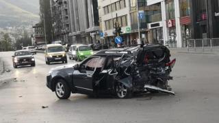 СНИМКА от краш тест в мрежата буни духовете: Колко силно е блъснат Милен Цветков?