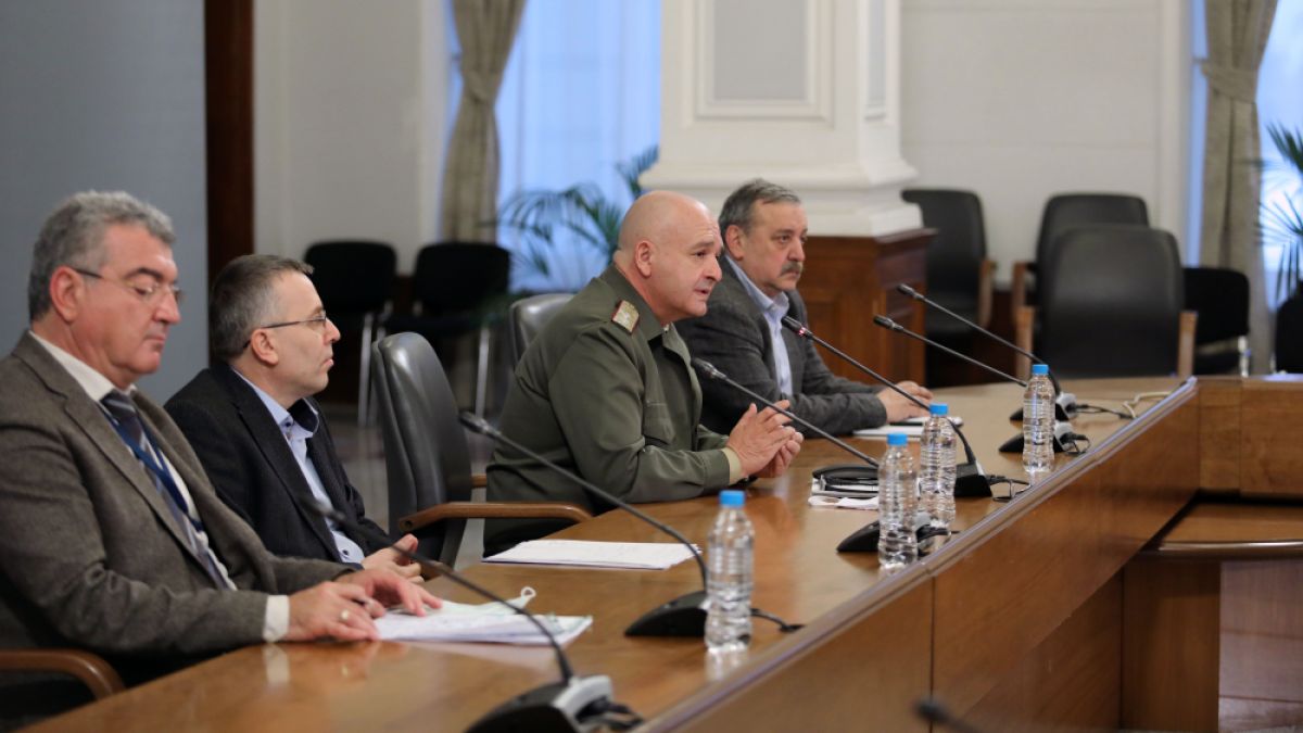 Проф. Кантарджиев: Пикът идва до дни! Каквото можахме - направихме, Господ да помага