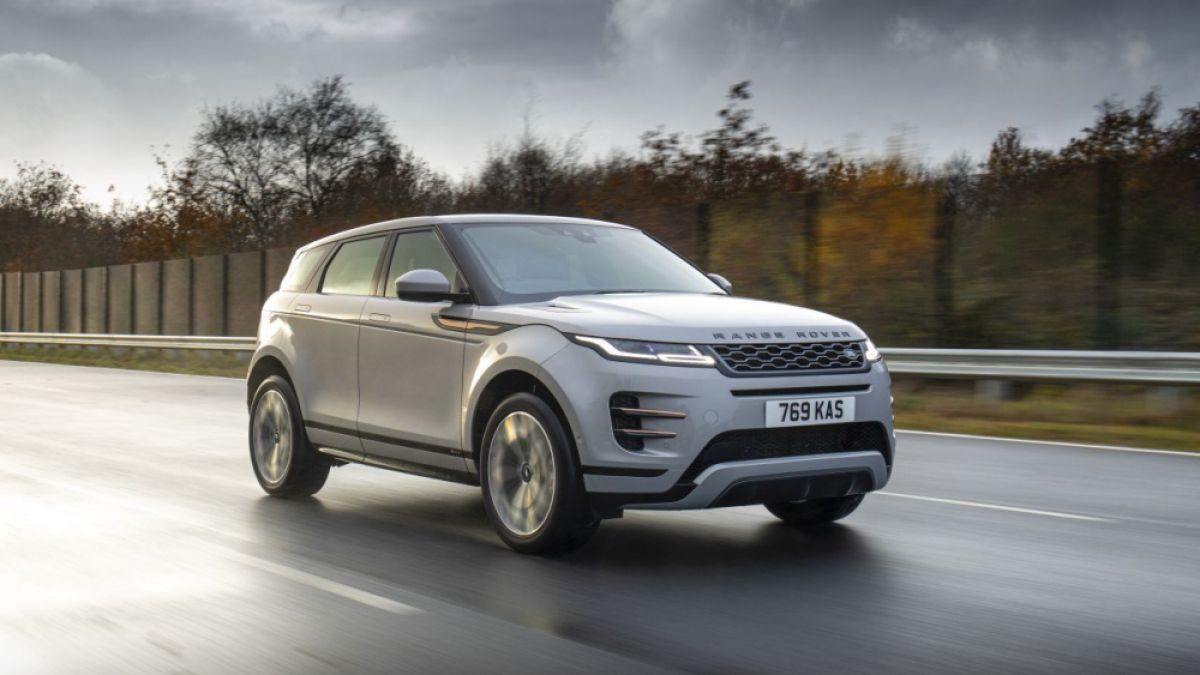 Бестселърите Evoque и Discovery Sport вече са налични и с Plug-in хибрид
