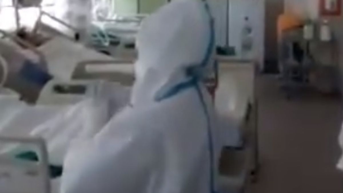 Реаниматор засне кошмарно ВИДЕО 18+ в интензивно, пълно с болни от COVID-19