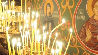 Днес е светъл празник, черпят страхотни имена, но се спазват няколко строги забрани 