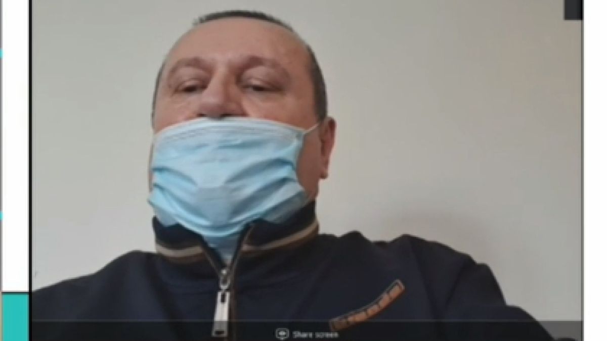 Първият депутат, заразен с COVID-19, разкри какво се случва с лечението му 