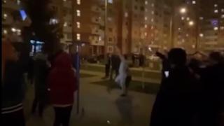 Масов бунт в Москва срещу карантината и самоизолацията ВИДЕО