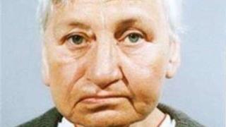 Познавате ли тази жена? Избягала е от психиатрията 