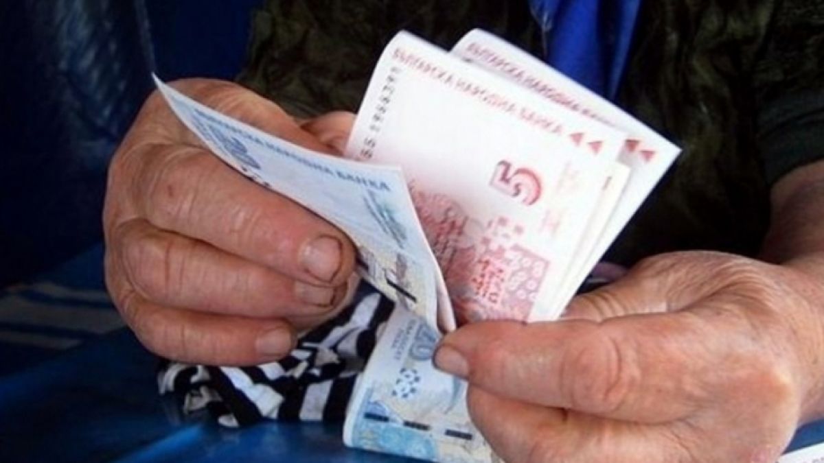 Скандално! Бургаски "лечител" продавал белина за лекарство срещу рак 