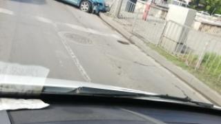 Сигнал до БЛИЦ! Нова тежка катастрофа с 2 коли в София СНИМКА