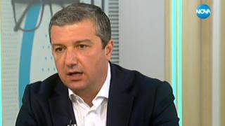 Драгомир Стойнев похвали Щаба и обясни защо ген. Мутафчийски не иска разхлабване на мерките 
