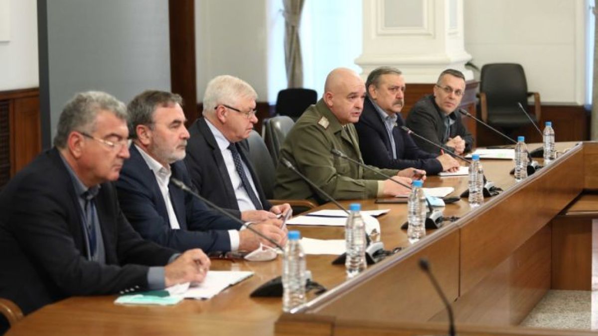 Щабът разкри истината за епидемията в Брестовица, заразените вече са... БЛИЦ TV