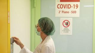 Жена зарази 71 съседи за 60 секунди с К-19