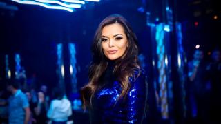Преслава изуми мрежата с шефско изпълнение ВИДЕО