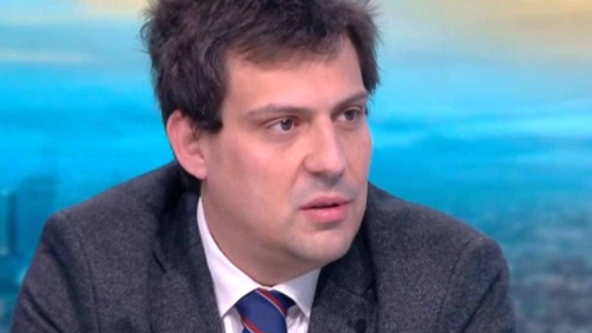Ще продължат ли да падат цените на горивата у нас 