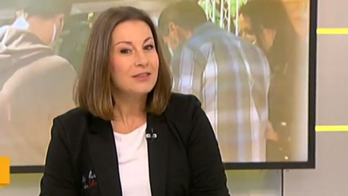 За пример: Служителите на NOVA дариха храни на над 350 семейства