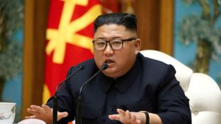 Ким Чен Ун се появи жив и здрав и откри фабрика за торове