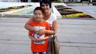Лекарката, починала от К-19 в Сливен, оставя детенце и съпруг! Спешно им помагат с...