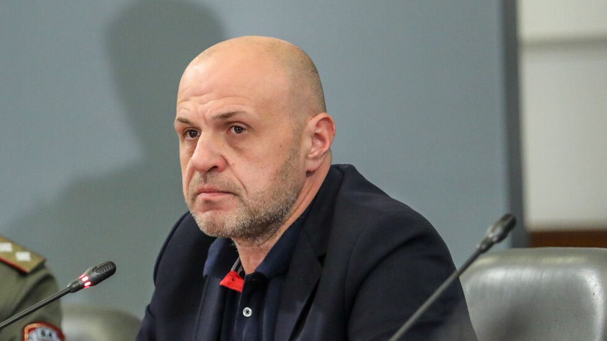 Дончев заговори за финансова помощ от 3 до 7 хиляди лева 