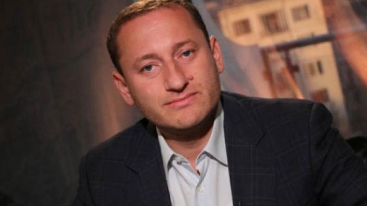 ДРОМ моли министър за 900 лева