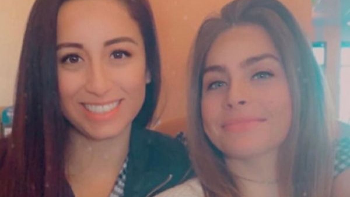 Млади лесбийки обявиха годежа си и изчезнаха безследно СНИМКИ
