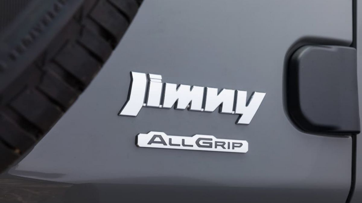 Разсекретиха удължения семеен Suzuki Jimny СНИМКИ