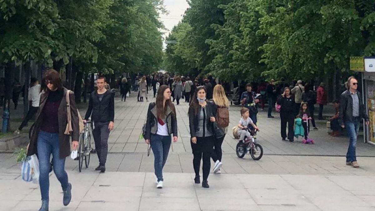 Настроение! Бургас се връща към нормалния живот с уникална атмосфера ВИДЕО
