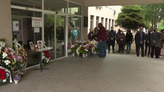 Лекарите в Сливен побесняха след смъртта на колежката си от COVID-19 