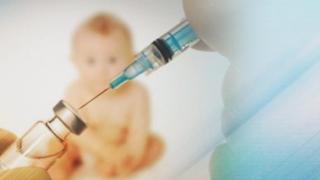 Майки масово се оплакват, че децата им са зле след ваксиниране