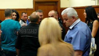 Извънредни разкрития за лидера на свирепата банда за рекет в Бургас