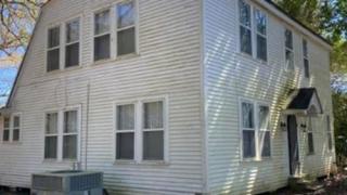 Дават къща с 4 спални напълно безплатно, но никой не я иска! Причината е зловеща СНИМКИ