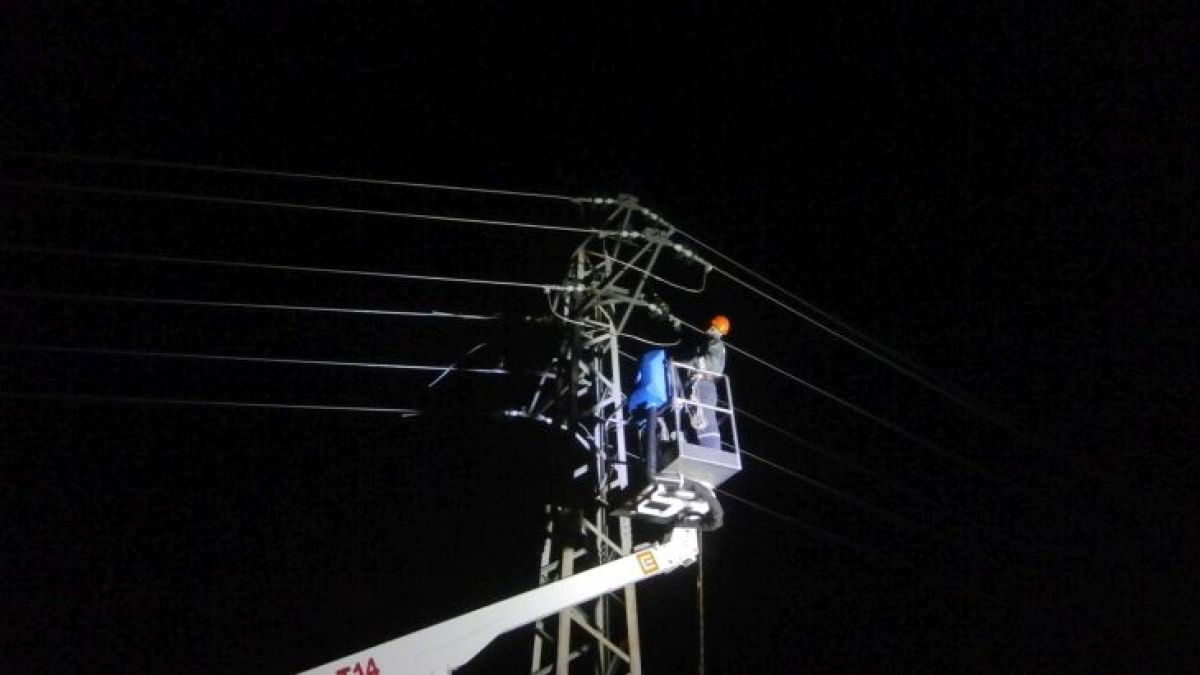 ЧЕЗ Разпределение присъедини над 250 обекта с работа през нощта 