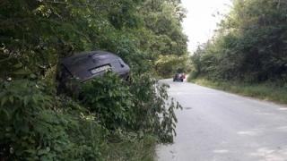 Първи СНИМКИ от зрелищната катастрофа на 21-годишната жена с джип