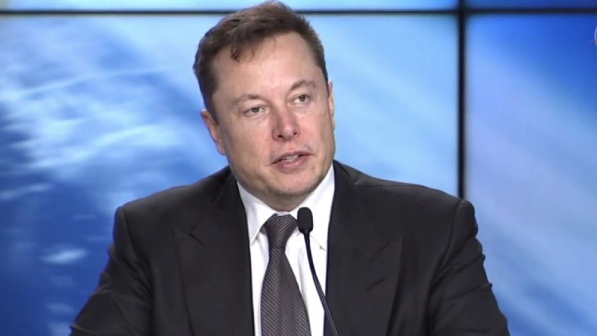 Мъск поиска да арестуват само него след като бе погазена забрана на властите