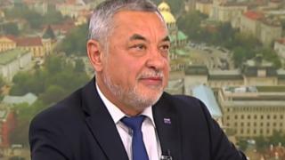 Симеонов за акциите на "Левски": Не знам дали е подарък или камък, който те завлича на дъното