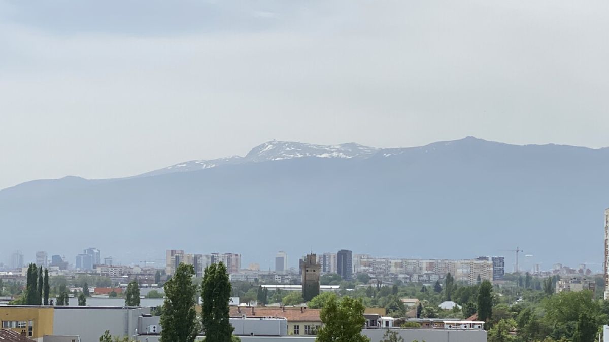 Опасността от Африка вече удари България! София потъна в... СНИМКИ