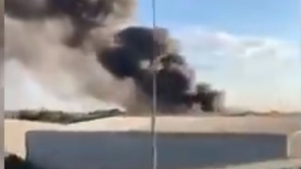 Огромен пожар в Лондон, 125 пожарникари го гасят ВИДЕО