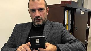 Пощальонът Пейо живее с нова имотна булка