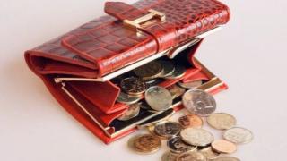 Прости ритуали, които ще ви избавят от безпаричието