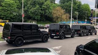 СНИМКА на мутренска колона от G-класи взриви мрежата