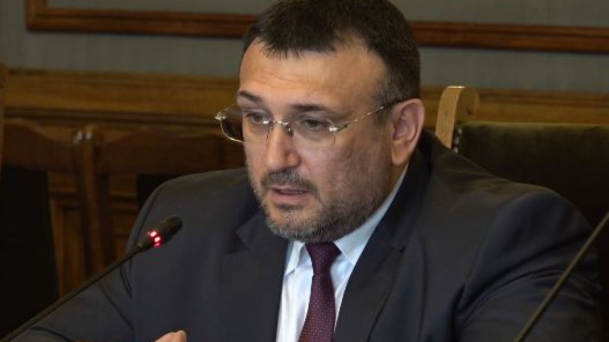 Младен Маринов обяви важна промяна при контрола на лицата под карантина 