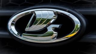 Загадка: Ръждясва ли гаражна Lada на 66 км? ВИДЕО