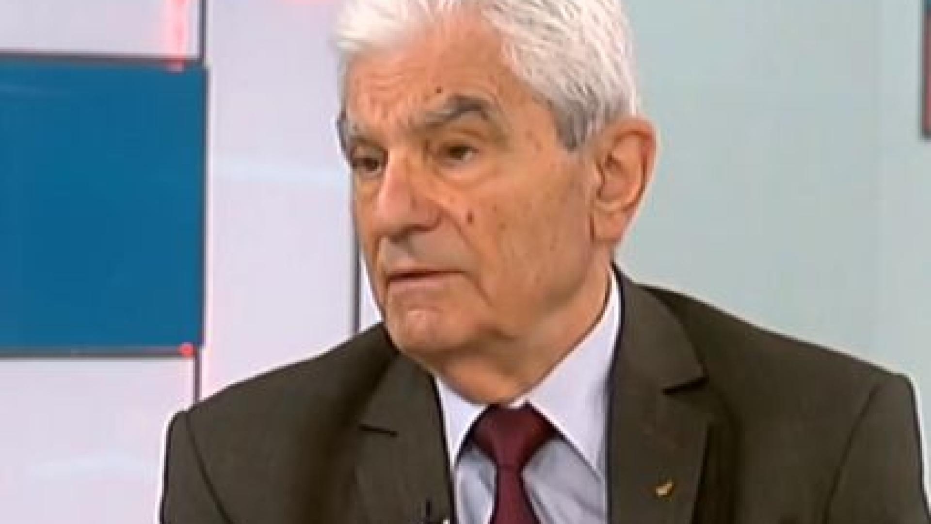 Акад. Петрунов разби митовете за вълшебното действие на антителата срещу COVID-19